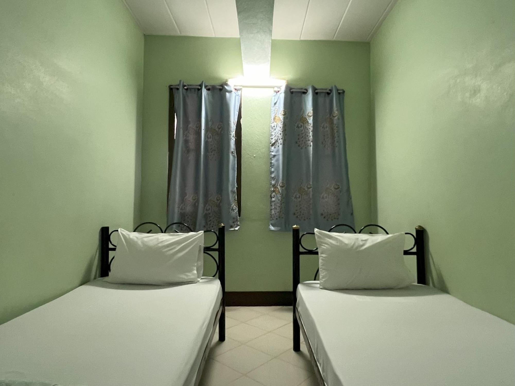 Bella Bella House Hotel Банкок Екстериор снимка