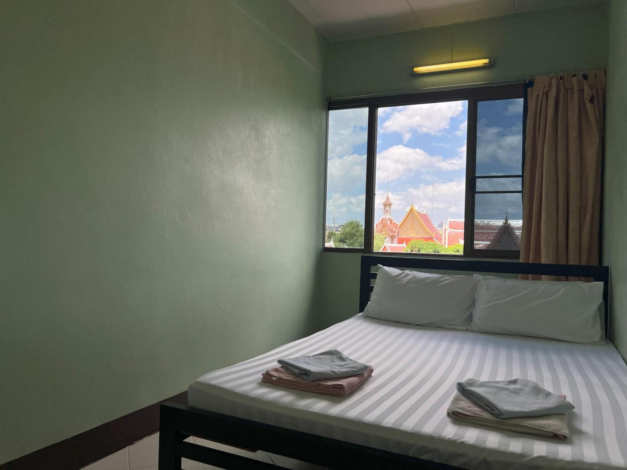 Bella Bella House Hotel Банкок Екстериор снимка