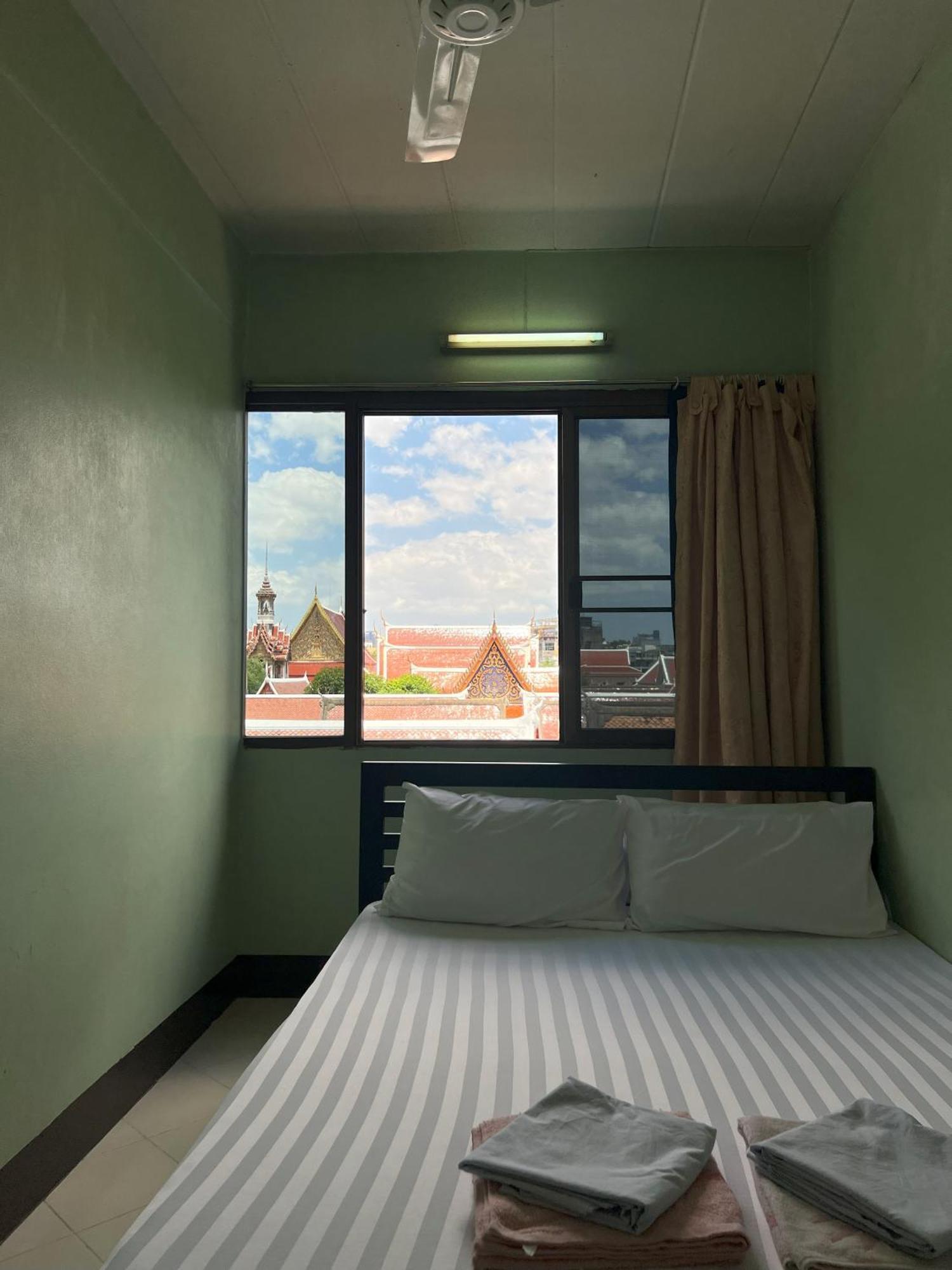 Bella Bella House Hotel Банкок Екстериор снимка