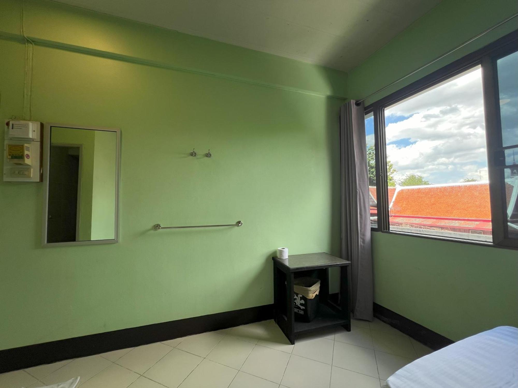 Bella Bella House Hotel Банкок Екстериор снимка